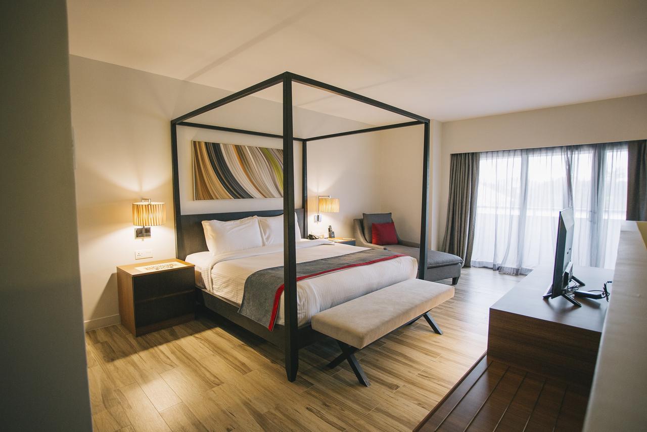 Sand & Sandals Desaru Beach Resort & Spa Exterior foto A bedroom at the hotel